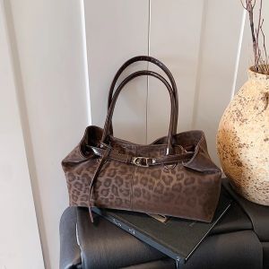 Large-capacity Leopard Pattern Tote Bag for Women 2026 Luxury Designer Trend PU Leather Shoulder Bag Short Handle Handbag Purses 2026