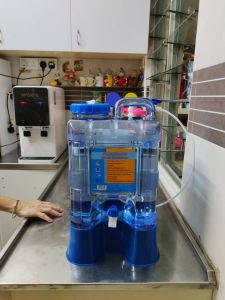4 Gallon Polycarbonate Water Container