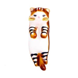 Elegant Feline Pin With Safety Closure Artistic Metal Brooch For Artistic Event And Casual Occasions