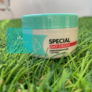 VIVA Special Day Cream 22gr BPOM/Day cream viva/viva day cream/krim siang viva/krim siang viva original/krim wajah viva/pelembab wajah viva/krim pencerah wajah murah/krim penghilang flek hitam/krim anti penuaan/krim wajah untuk semua jenis kulit