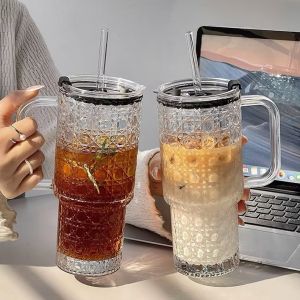 ถ้วยแก้วความจุขนาดใหญ่พร้อมที่จับและหลอดถ้วยน้ํากาแฟสํานักงานมูลค่าสูงพร้อมฝาปิดสําหรับผู้หญิง
