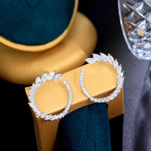 SEQUITO Trendy Women Jewelry Silver Color Micro Pave Green White AAA Zirconia Simple Style Crystal Small Stud Earrings Daily Party Ear Decoration SE761