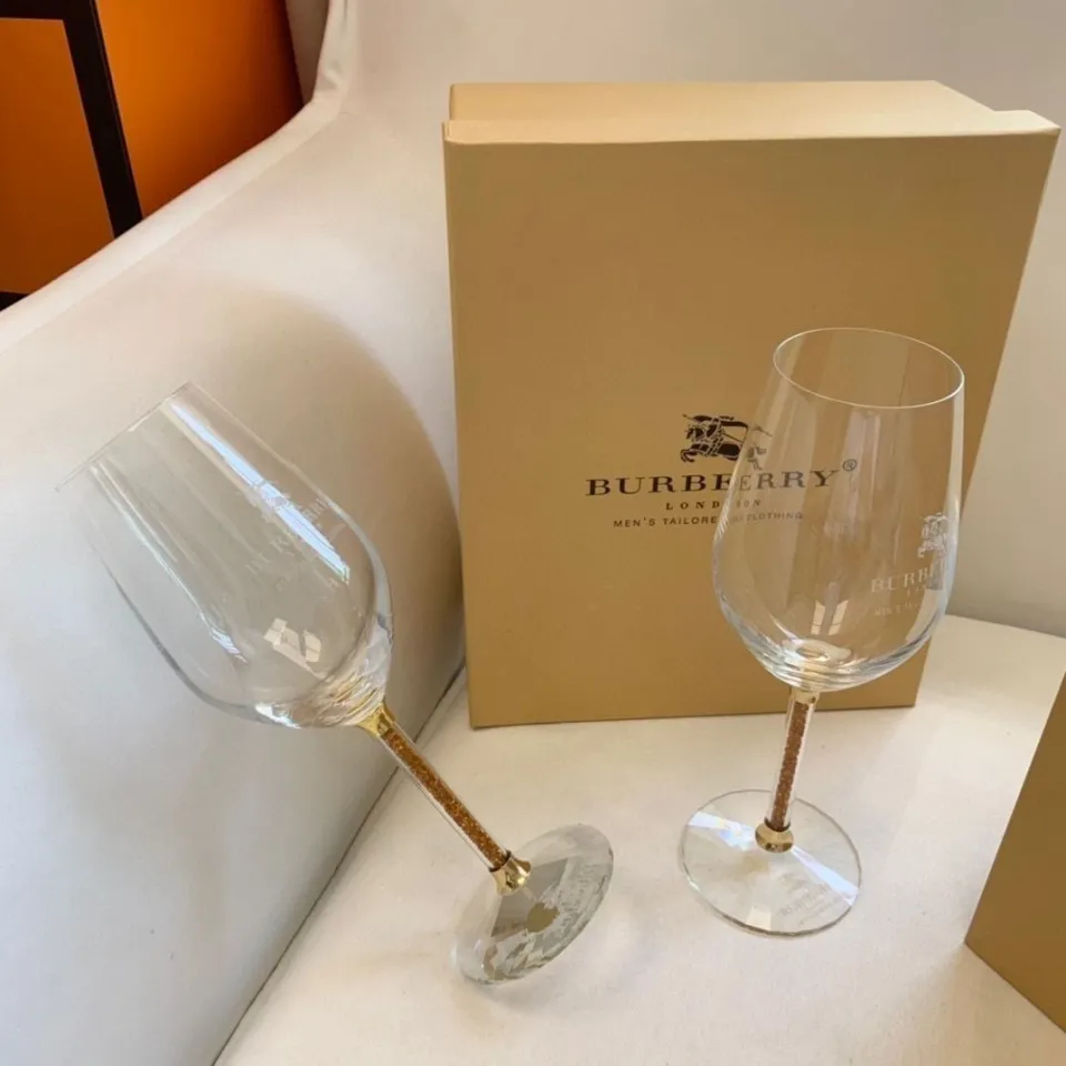 Burberry shop drinking glasses