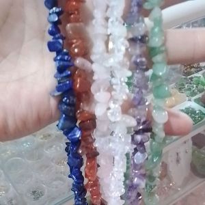 Dây đá thạch anh vụn tự nhiên khoan sẵn lỗ