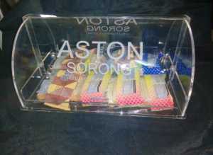 Acrylic Tempat Kue/Acrylic Display Cake