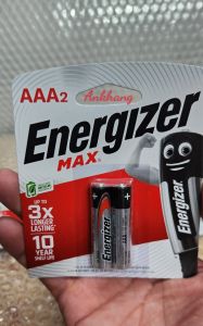 Vỉ 2 viên pin đũa AAA Energizer Max 1.5V E92 chính hãng dùng cho máy đo huyết áp remote đồ chơi