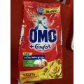 Bột giặt Omo Comfort tinh dầu thơm Nồng Nàn ̣̣- Vàng 5.3kg. 