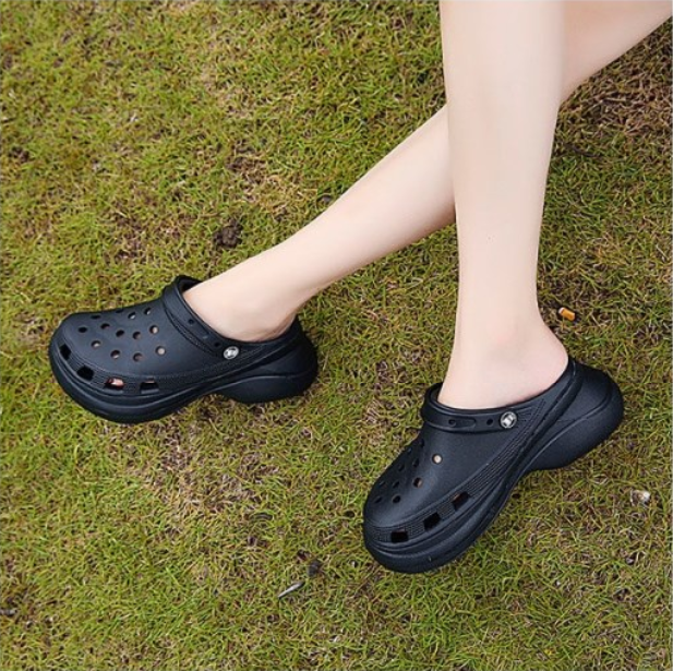 New arrival Crocs women fashion Thick bottom hole shoes korean