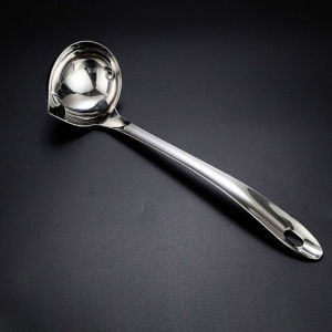 Stainless Steel Soup Fat Oil Separator Ladles Skimmer Spoon Soup Colander for Kitchen with Heat Insulation Anti-scalding