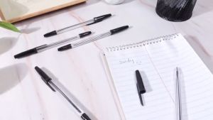 20PCS 0.5mm Black Ink Gel Pen Set Retractable Press Pens with Quick Dry Smooth Writing for School Office Exams Note Taking Homework Journaling Daily Use Comfortable Grip Student Stationery Writing Supplies and Work