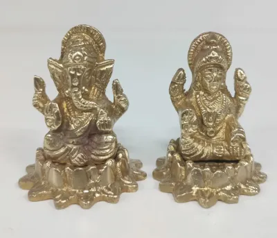 Traditional Brass Ganesh Laxmi Idol for Home Mandir – Laxmi Ganesh Murti for Diwali & Festival Décor (Size - 5.5x4 cm | Weight - 170g Pack of 1)