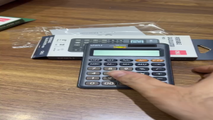 Máy tính bỏ túi Deli M120 cầm tay nhỏ gọn