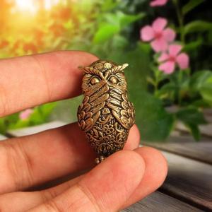 [tianjunmaoyi] 1Pcs Bookshelf Decoration Vintage Brass Owl Statue Ear Covering Animal Sculpture Desktop Home Office Ornament Unique Gift