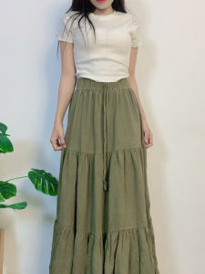 ชุดเซ็ตเรียบหรู เสื้อยืดแขนสั้น กระโปรงพลีทสีเขียว