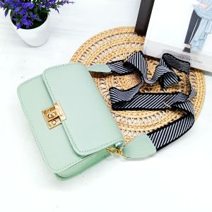 TAs Dompet Selempang Wanita Simple HannySlim