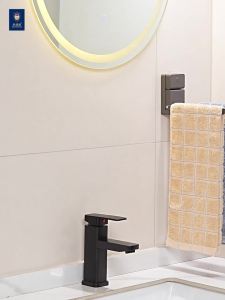 Suction cup style towel rack simple bathroom wall mounted household bathroom towel bar universal storage rack