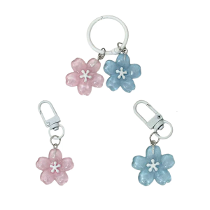 Nature Inspired Floral Resin Keychain With Secure Metal Hook Elegant Keyrings Suitable For Students And Travelers