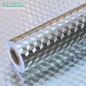 Stiker Anti-Fouling Tahan Suhu Tinggi Wallpaper Aluminium Foil Dapur Modern 100x60 cm Tahan Minyak Perekat Wallpaper