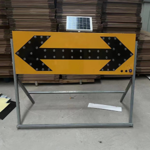 Solar energy guide sign arrow light LED road reflective construction Night traffic warning induce