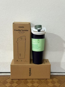 Owala FreeSip Sway Insulated Stainless Steel Water Bottle 30ozBuilt-In Strawowala tumbler
