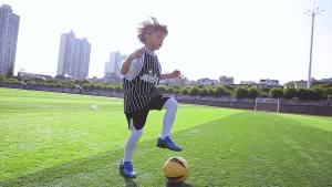 Childrens shoes TF Magic Velcro No-Tie Soccer Shoes for Boys Youth and Older Boys Sports Shoes for Grass Competition and Training