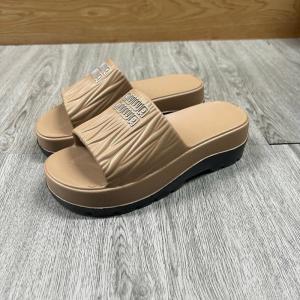 Dép Nữ Chính Hãng DUWA – Dép Đúc Nguyên Khối Êm Chân Đế Cao 6cm Chống Trơn Trượt Form Đẹp Sang Xịn