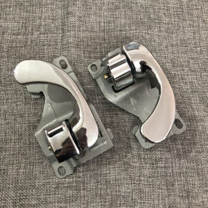 Front or Rear Door Inner Inside Handle Left and Right for Mitsubishi Delica L400 Galant Lancer 1997-2003