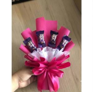 mini budget bouquet Flower bouquet . Chocolate bouquet suprais delivery. Gift . Anniversary gift . Birthday gift . Hadiah haRI jadi . Mother’s Day . Teachers day DOOR GIFT