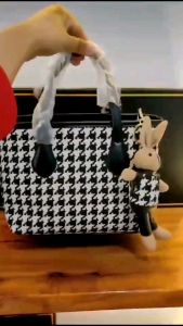 Tas Wanita Selempang Jimshoney HONEY BUNNY BAG Original Slingbag Daily Party Korean Style