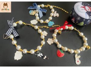 Vòng cổ ngọc trai phong cách sang xịn cho chó mèo - Ngọc trai trắng phối charm xinh