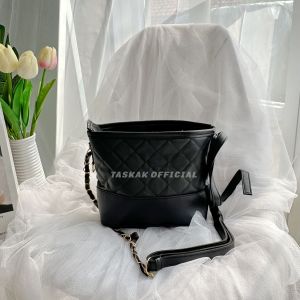 New Slingbag Wanita - Tas Selempang Wanita Kekinian Bahan Kulit PU Premium Tali Bis Di Sesuai kan / Tas Wanita Terbaru 2023 - Muat Hp Dompet Dll Terdapat 1 ruang luas / Bisa Bayar Di tempat