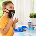 (ของแท้ USA) ของเล่นเด็กผู้ชาย โกนหนวด ตัดผม ปัตตาเลี่ยน Barber Shop Play Set Melissa & Doug รุ่น 31810. 