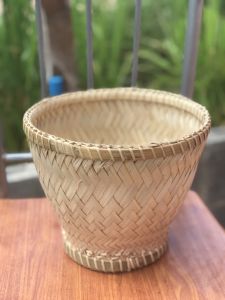 หวดจิ้วเย็บขอบด้วยหวาย สามารถใช้ได้กับหม้อนึ่ง เบอร์ 20นึ่งข้าวได้ 1 กิโล ต่อคร้ัง