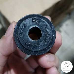 Karet bos per T120SS kecil kualitas bahan bagus karet bos per Futura karet bos per mobil niaga karet bos per ST100 karet bos per carry MZS09114 rubber spring bushing