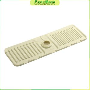 C.N. Sink Storage Plastic Durable Washbasin Faucet Splash-proof Drain Mat