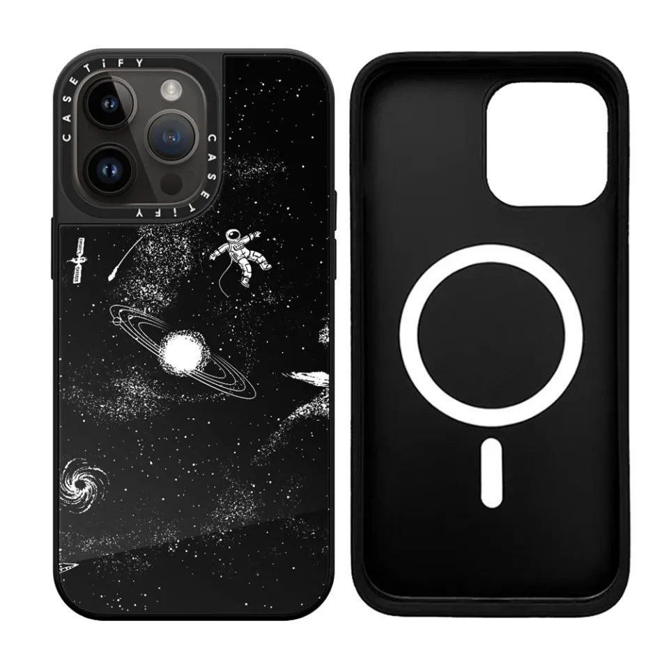 CASETiFY Astronaut Magsafe Black Mirror Phone Case for iPhone 15