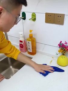 Bathroom wall rack shower gel storage rack shampoo storage rack non perforated wall hook household space saving