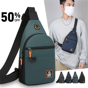 QNQN 【COD】กระเป๋าอกบุรุษที่มีน้ำหนักเบาและหลากหลายกลางแจ้ง กระเป๋าไหล่สบายๆ สำหรับการเดินทางธุรกิจง่าย กระเป๋า Crossbody ทนต่อการสึกหรอหลายชั้น