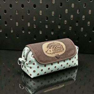 LOUISIS High-Capacity Polka Dot Pencil Case Stain-Resistant Hedgehog Pattern Pencil Pouch Fashion Polyester Cosmetic Bag Students