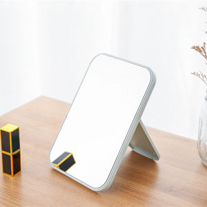 Foldable portable makeup mirror