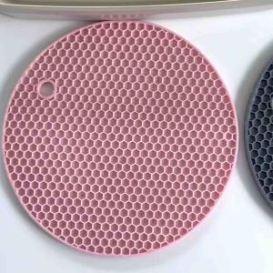 คลินิกและร้อนหม้อ แผ่นซิลิโคนรองหม้อ 18 ชิ้น เทา ชมพูพาสเทล กว้าง 0.5 ซม กำลังคลินิก ใช้รองหม้อ จาก กระทะ กันร้อน ยืดหยุ่นกันลื่นได้ดี