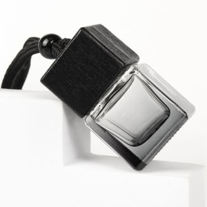 438178 ZXC Dyed Square Cap Black Cap Empty Bottle Car Essential Oil Diffuser Fragrance Air Freshener Scent Perfume Bottle Ornament