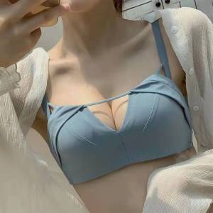 (ขายแยก) เสื้อชั้นในและกางเกงใน ไม่ได้ขายเป็นเซต เสื้อชั้นใน ไร้โครง น่ารัก มีฟองดันทรงในตัว ผ้านุ่มใส่สบายพร้อมจัดส่ง
