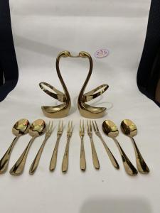 Cặp Thiên Nga inox 304 vàng pvd cao cấp kèm muỗng nĩa trái cây siêu đẹp sáng bừng phòng khách