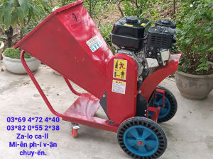 Máy băm tàu dừa cành cây động cơ xă.ng 4 thì có bánh xe đẩy