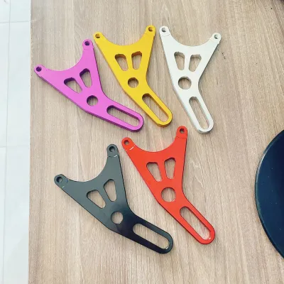 Pát gắn heo sau 2 pis độ phanh đĩa xe điện và xe máy dùng cho size đĩa 220.đủ màu cho ae chọn lựa:màu đỏ vàngtímđen.