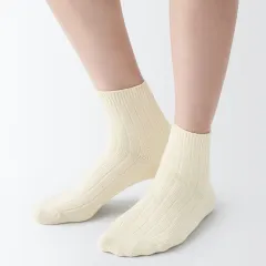 Right Angle Loose Top Short Socks