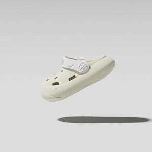 2026 Childrens walking clogs for boys and girls new summer cartoon chick design non-slip home sandals for infants and toddlers