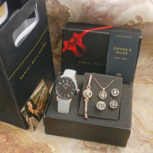 Paket Box Exclusive + Acc Random + PaperBag / Jam Tangan WD Classic VA-458SPR / Jam Tangan Fashion Wanita Tali Rubber Diameter 4cm
