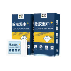 Highly effective adhesive remover wipes